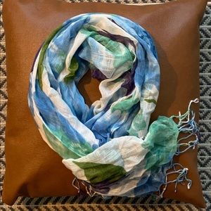 NWT floral scarf